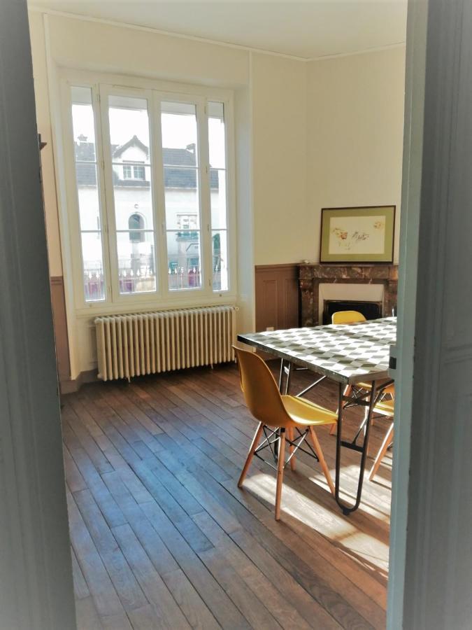 Bourgogne Villa avec Jacuzzi Saint-Julien-du-Sault Extérieur photo